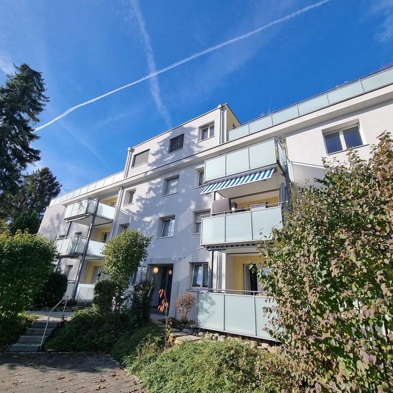 Grosszügige Wohnung mit grossem Balkon - Foto 1