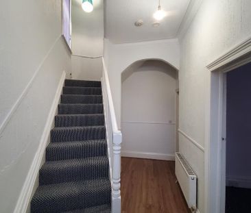 3 bedroom end of terrace house to rent - Photo 1
