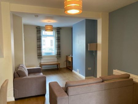 2 Railway View, Dunmurry, Belfast, BT17 9ET - Photo 2