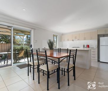 3 BEDROOM 2 BATHROOM FULLY FURNISHED HOME - Photo 2