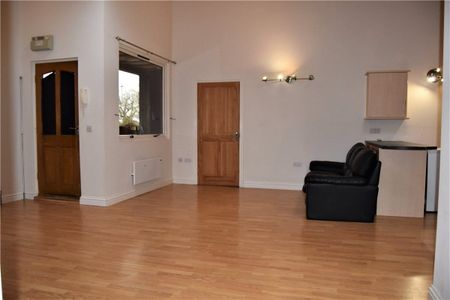 Spacious unfurnished first floor flat in a rural location with MOST BILLS INCLUDED. - Photo 5