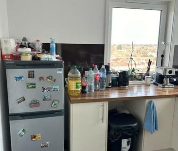 Room in a Shared Flat, Loxford Road, IG11 - Photo 4