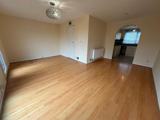 3 bedroom end of terrace house to rent - Photo 1