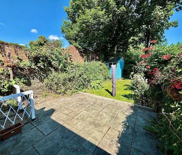 3 bedroom flat to rent - Photo 6