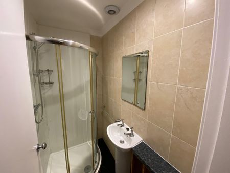 Meadowpark Street, Dennistoun | £995 Monthly - Photo 5