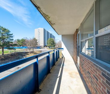 For Lease - 5 Glamorgan Avenue Unit# 409, Toronto, Ontario - Photo 1