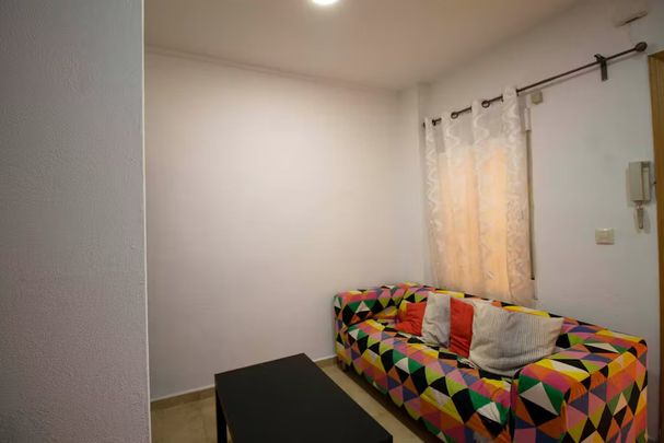 Calle de la Aurora, Madrid, Community of Madrid 28035 - Photo 1