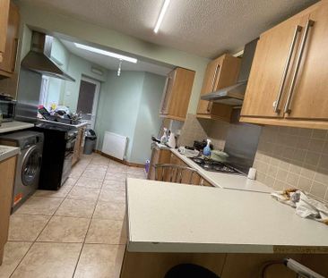 7 bedroom house of multiple occupation to rent - Photo 5