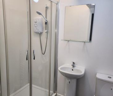 1 bedroom in a house share to rent - Photo 6