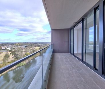 Water View 2 Beds with spacious Study Room, 2 Baths + 1 Parking - Photo 4