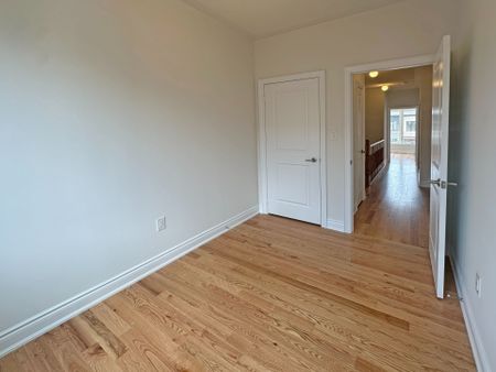 For Lease - 120 Tennant Circle, Vaughan, Ontario - Photo 4