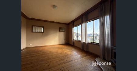 Perfect Family Home: Close to Schools, Shops, and Transport! - Photo 5