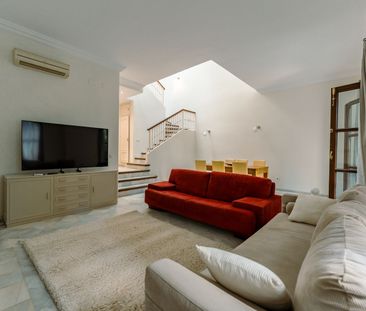 Townhouse in Guadalmina Alta - Photo 6