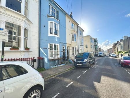 College Road, Brighton, BN2 1JB - Photo 4