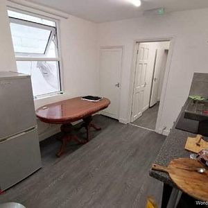 1 bedroom property to rent in Reading - Photo 2