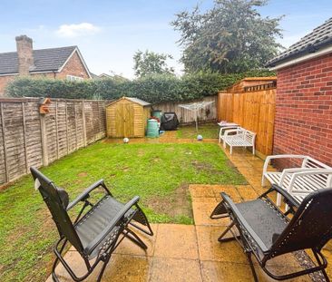 2 bedroom end of terrace house to rent - Photo 6
