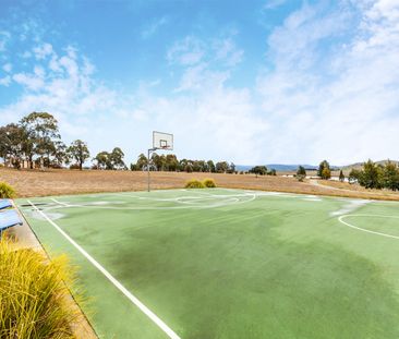 27 Branson Street, Dunlop ACT 2615 - House For Rent | Domain - Photo 2