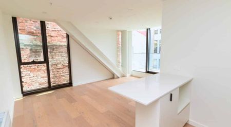 Executive Two-Bedroom Living in Hyde Lane - Photo 3