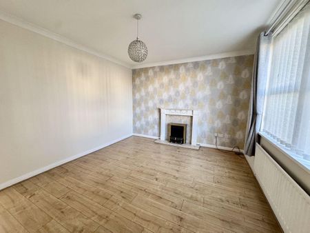 2 bedroom terraced house to rent - Photo 2