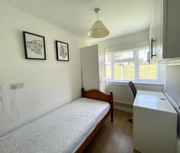 2 bedroom ground floor flat to rent - Photo 5