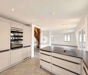 KOMPLETT NEU SANIERT MIT GROSSER TERRASSE - Photo 2