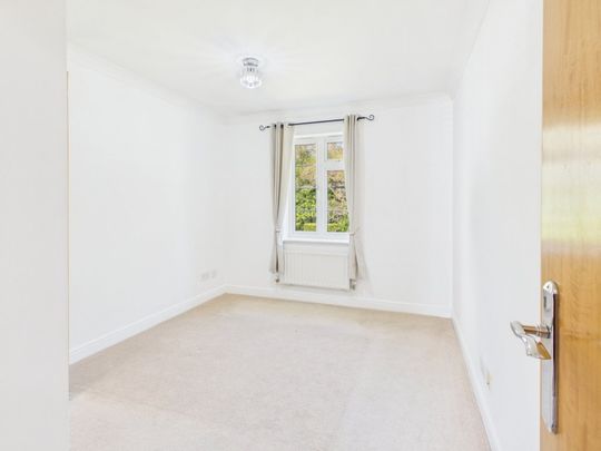 Lady Yorke Park, Seven Hills Road, Iver,SL0 - Photo 1