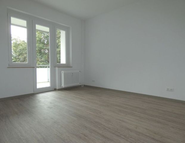 *** Großzügige 2-Zimmerwohnung mit Balkon zum Garten *** - Foto 1