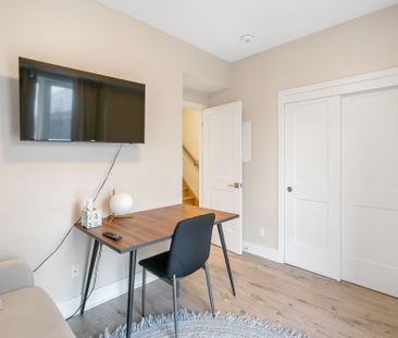 For Lease - 6065 McLeod Road Unit# 316, Niagara Falls, Ontario - Photo 3