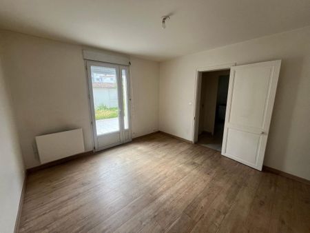 Location Appartement 1 pièce 35m² LA ROCHELLE 17000 - Photo 5