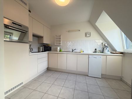 Instapklaar drie-slaapkamerappartement met garage in Meulebeke. - Photo 4