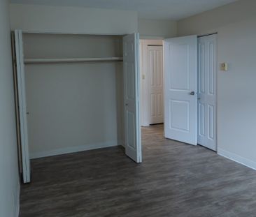 1 Bedroom - Photo 2