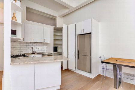 1 Bedroom on Queen St - Photo 3