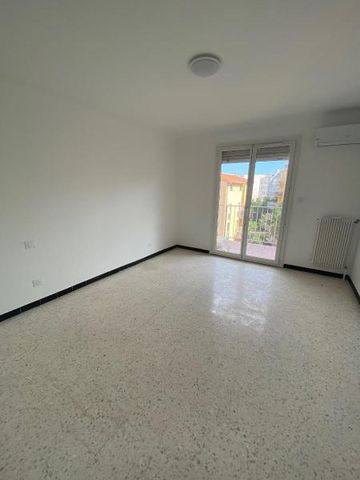 Appartement 4 pièces à louer à PERPIGNAN - Photo 2