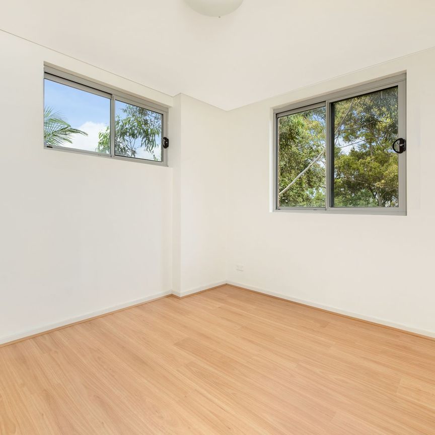 Impressive and Convenient - Ideal Turramurra Opportunity! - Photo 1