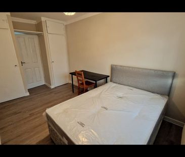 Room in a Shared Flat, South Island Place, SW9 - Photo 1