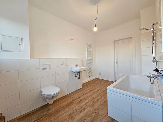 Ihr neues Zuhause erwartet Sie! Erstbezug nach komplett Renovierung mit Einbauküche - Foto 1