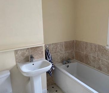 3 Bed Terraced House, Woolmer Road, NG2 - Photo 6