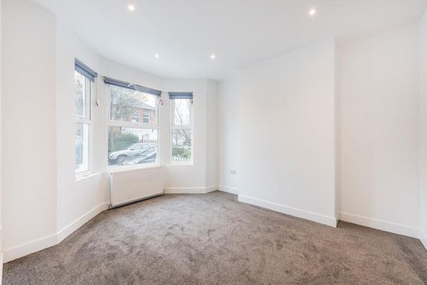 4 bedroom terraced house to rent - Photo 1