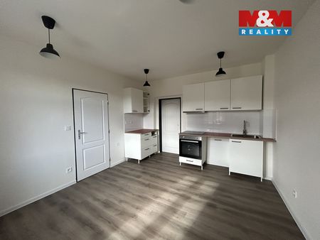 Pronájem bytu 2+1 v Ústí nad Labem, ul. Masarykova - Photo 3