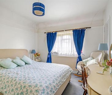 4 bedroom detached house to rent - Photo 6