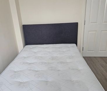 1 Bed Terraced House, Kenton Gardens, HA3 - Photo 3