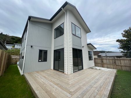 Brand New, 4 bedroom Wainuiomata - Photo 3