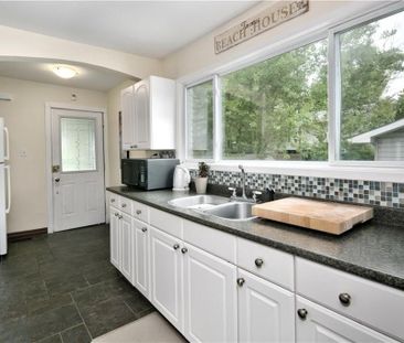 For Lease - 42 5th Lane, Wasaga Beach, Ontario - Photo 4