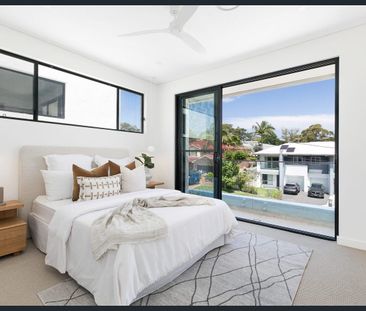 Luxury Family Duplex for Rent in Caringbah South - Photo 2