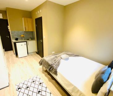 Room in a Shared House, Woodmansterne Road, SW16 - Photo 4