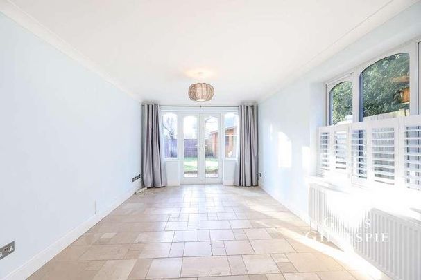 White Hart Close, Chalfont St. Giles, HP8 - Photo 1