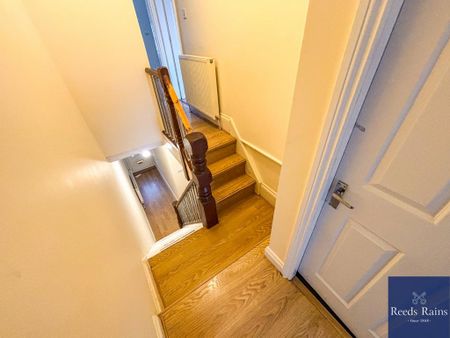 3 bedroom terraced house to rent - Photo 5