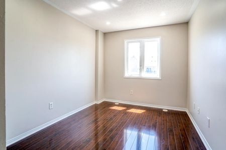 For Lease - 4975 Southampton Drive Unit# 344, Mississauga, Ontario - Photo 5