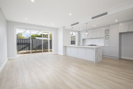 10/93 Prince Street, Waratah NSW 2298 - Townhouse For Rent | Domain - Photo 4