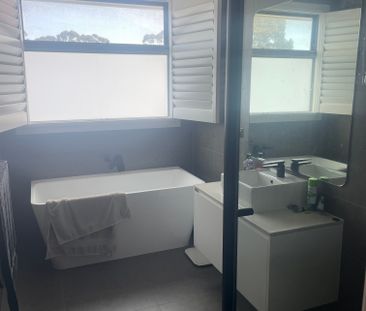 Altona North - Photo 3